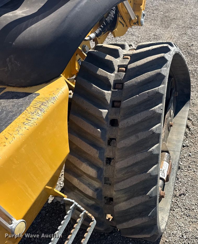 image for item NU9677 2015 Vermeer RTX750 trencher