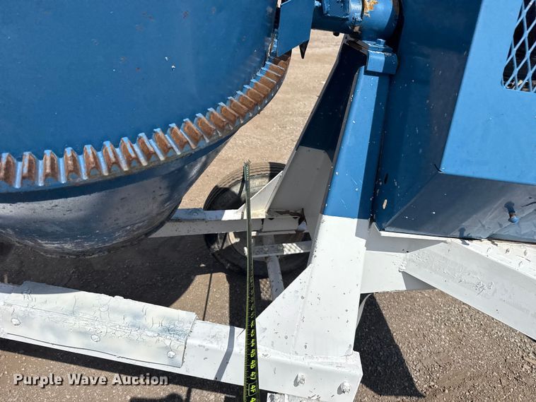 image for item NU9680 Cement mixer