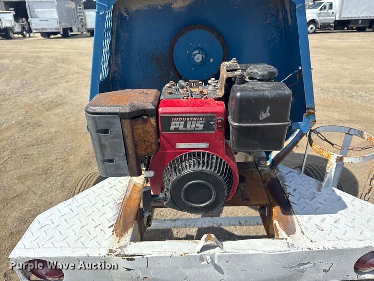 image for item NU9680 Cement mixer