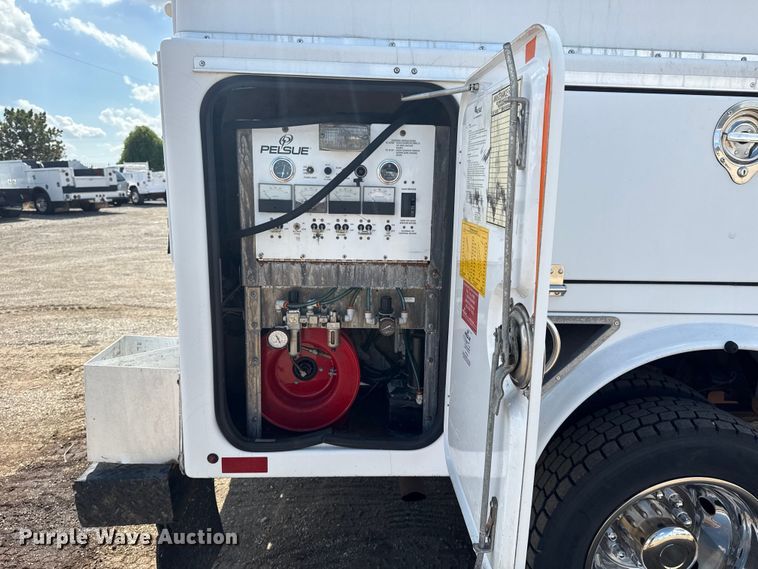 image for item NU9681 2008 Ford F450 Super Duty utility / service truck