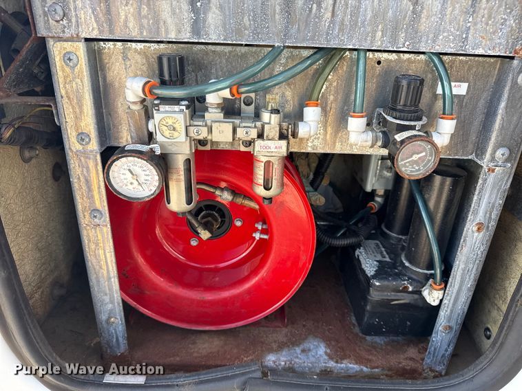 image for item NU9681 2008 Ford F450 Super Duty utility / service truck