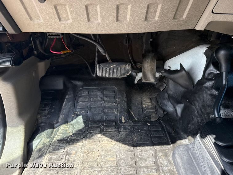 image for item NU9681 2008 Ford F450 Super Duty utility / service truck