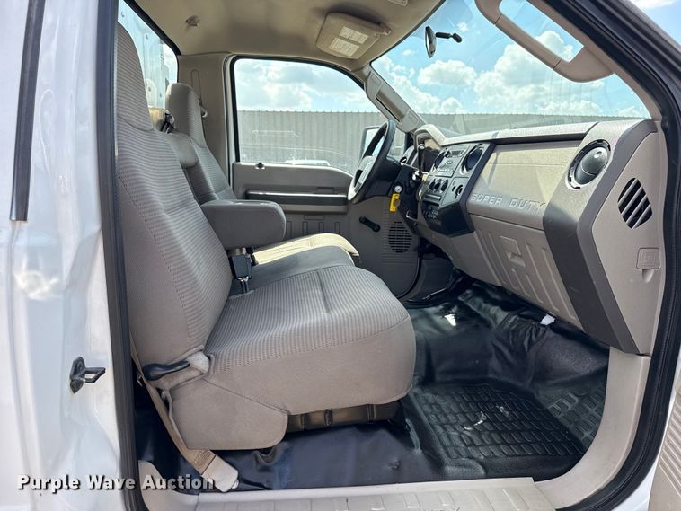 image for item NU9681 2008 Ford F450 Super Duty utility / service truck