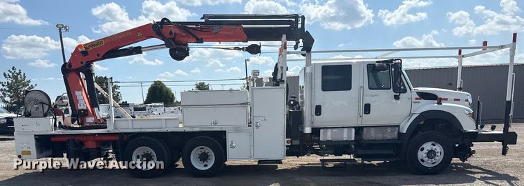 image for item NU9684 2012 International 7600 Crew Cab crane truck