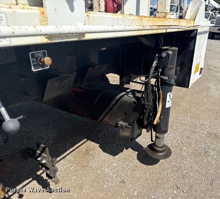 image for item NU9684 2012 International 7600 Crew Cab crane truck