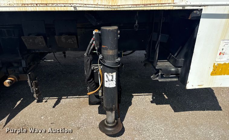 image for item NU9684 2012 International 7600 Crew Cab crane truck