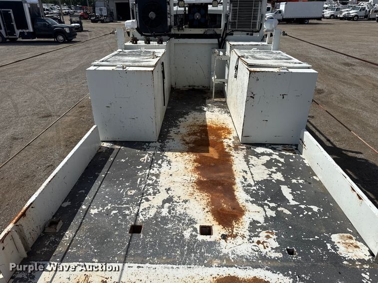 image for item NU9684 2012 International 7600 Crew Cab crane truck