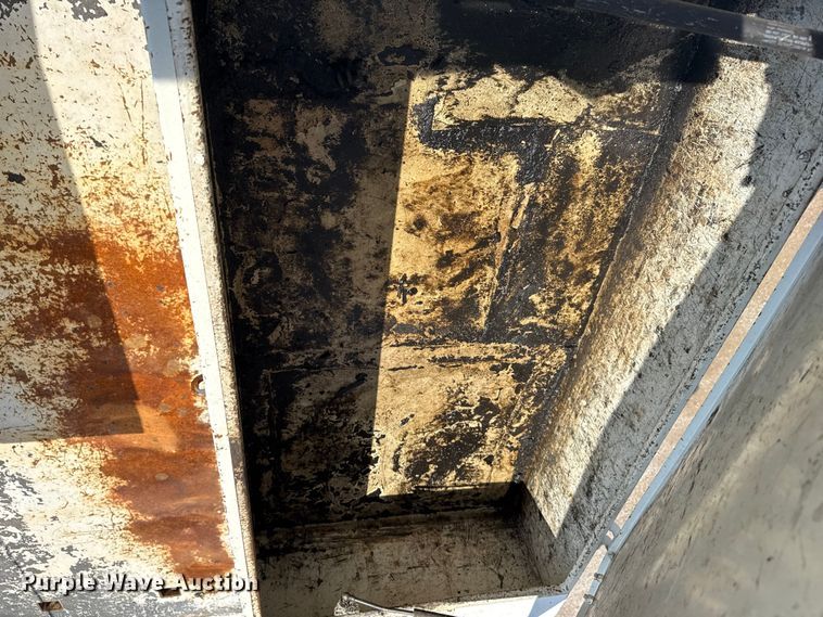 image for item NU9684 2012 International 7600 Crew Cab crane truck