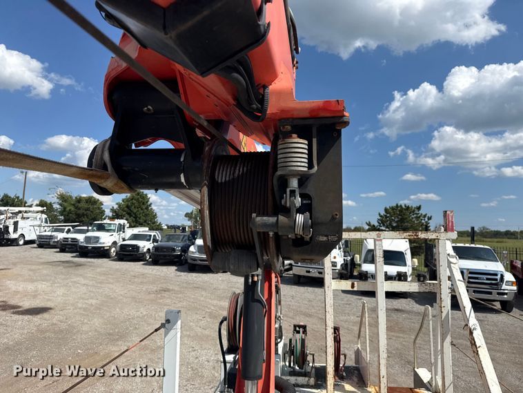 image for item NU9684 2012 International 7600 Crew Cab crane truck