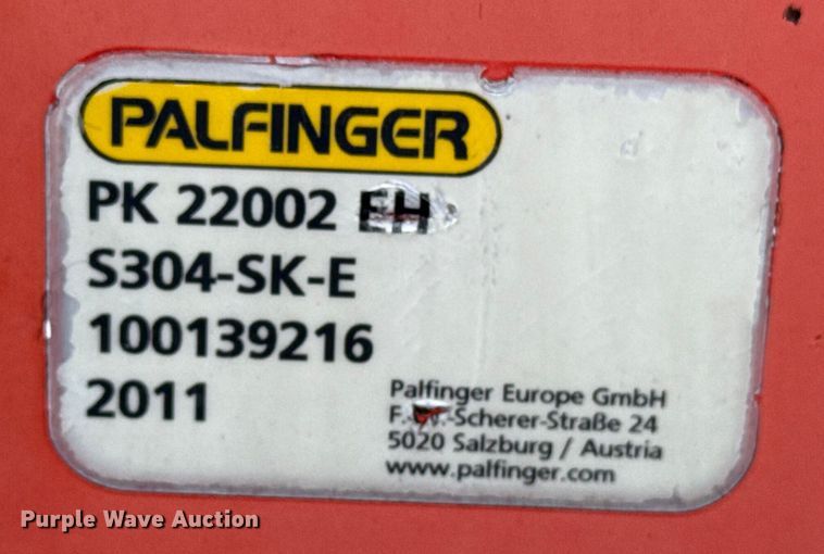 image for item NU9684 2012 International 7600 Crew Cab crane truck