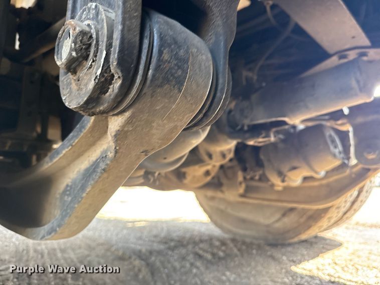 image for item NU9684 2012 International 7600 Crew Cab crane truck