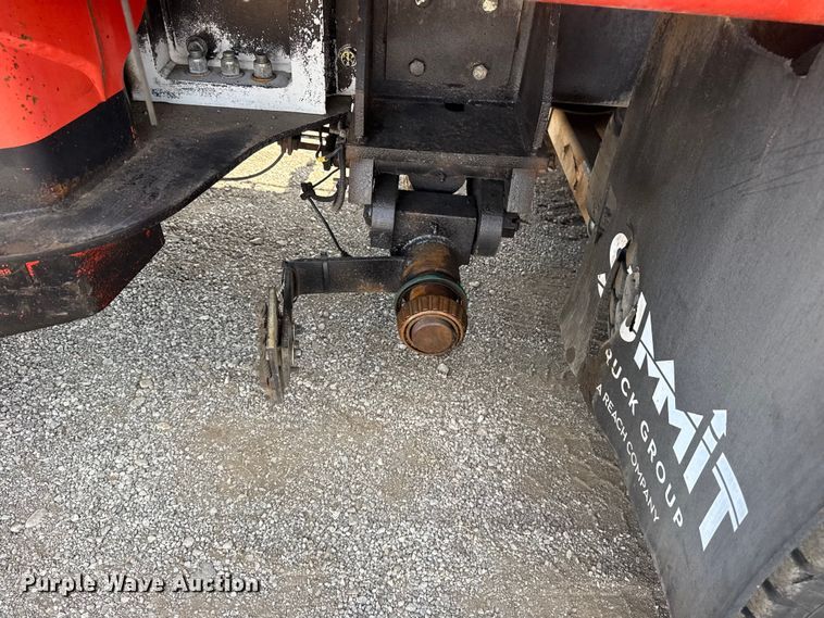 image for item NU9684 2012 International 7600 Crew Cab crane truck