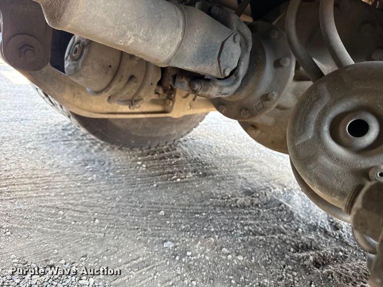 image for item NU9684 2012 International 7600 Crew Cab crane truck