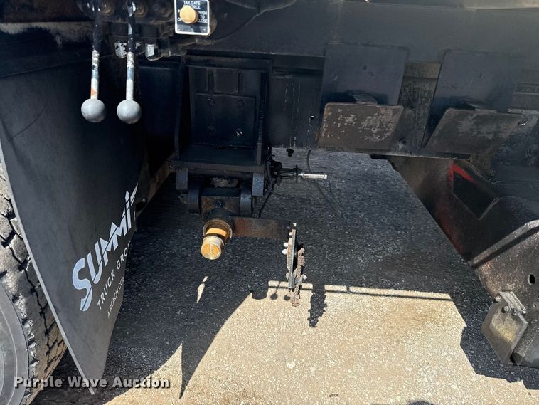 image for item NU9684 2012 International 7600 Crew Cab crane truck