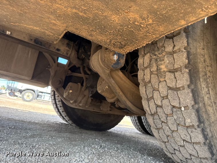 image for item NU9684 2012 International 7600 Crew Cab crane truck