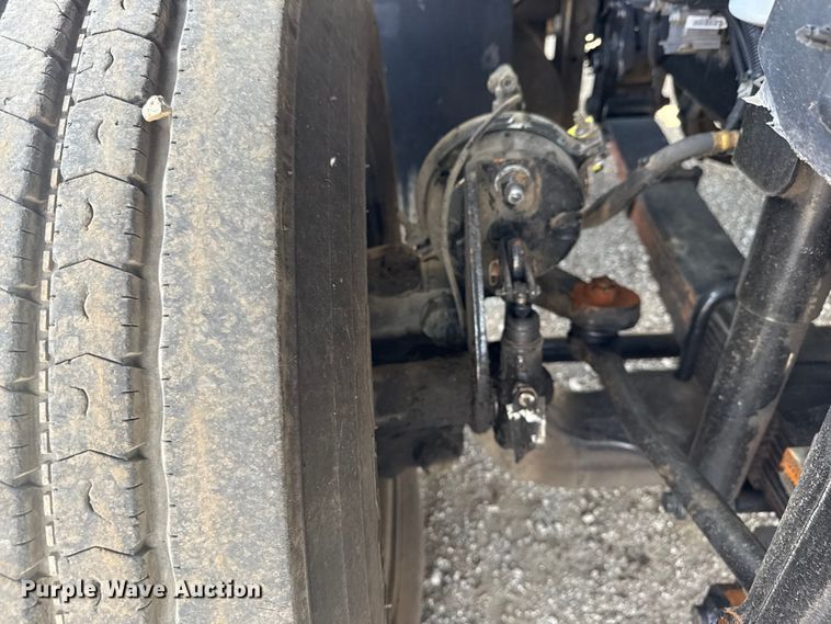 image for item NU9684 2012 International 7600 Crew Cab crane truck