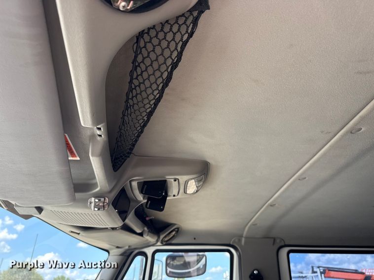 image for item NU9684 2012 International 7600 Crew Cab crane truck