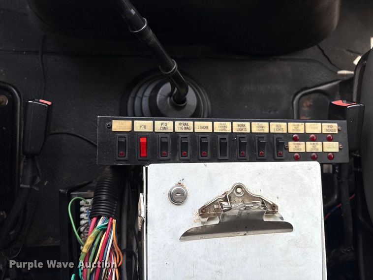 image for item NU9684 2012 International 7600 Crew Cab crane truck