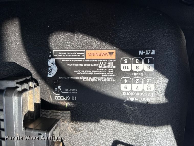 image for item NU9684 2012 International 7600 Crew Cab crane truck