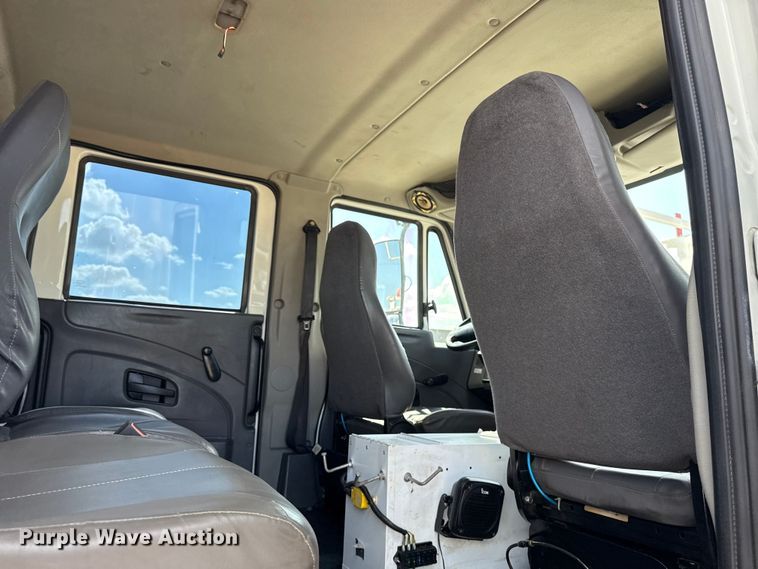 image for item NU9684 2012 International 7600 Crew Cab crane truck