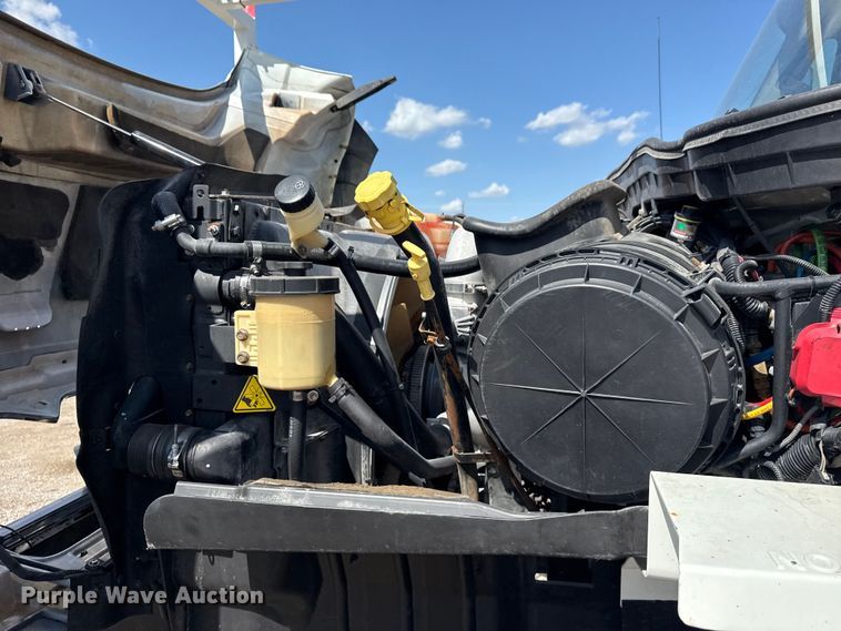 image for item NU9684 2012 International 7600 Crew Cab crane truck