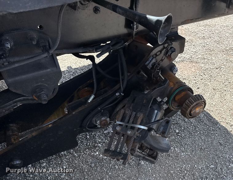 image for item NU9684 2012 International 7600 Crew Cab crane truck