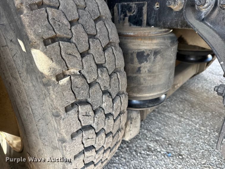 image for item NU9684 2012 International 7600 Crew Cab crane truck