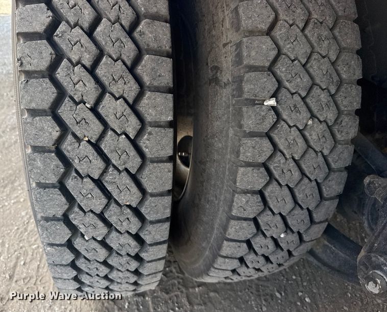 image for item NU9684 2012 International 7600 Crew Cab crane truck