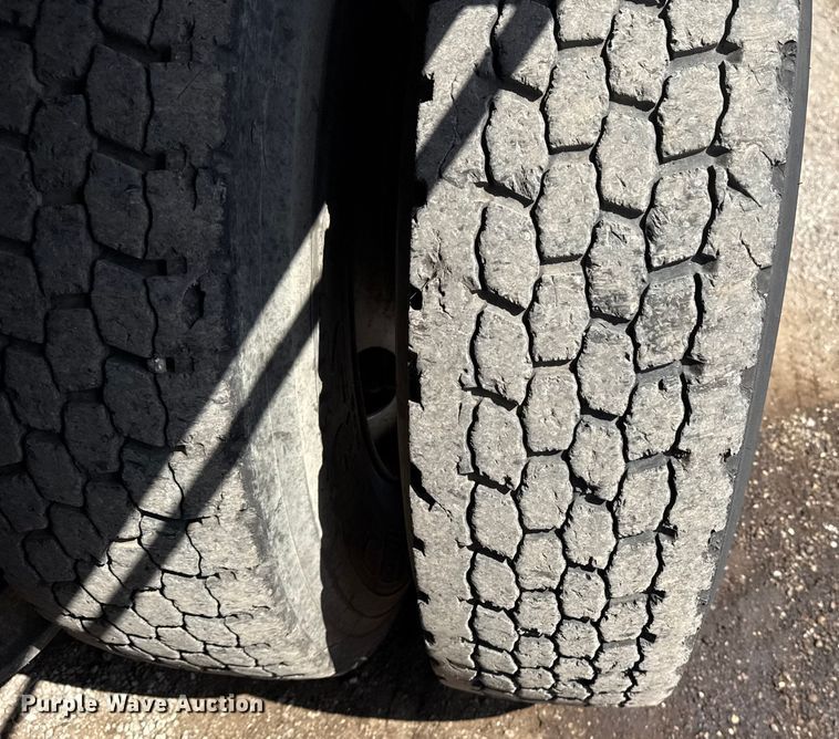 image for item NU9684 2012 International 7600 Crew Cab crane truck