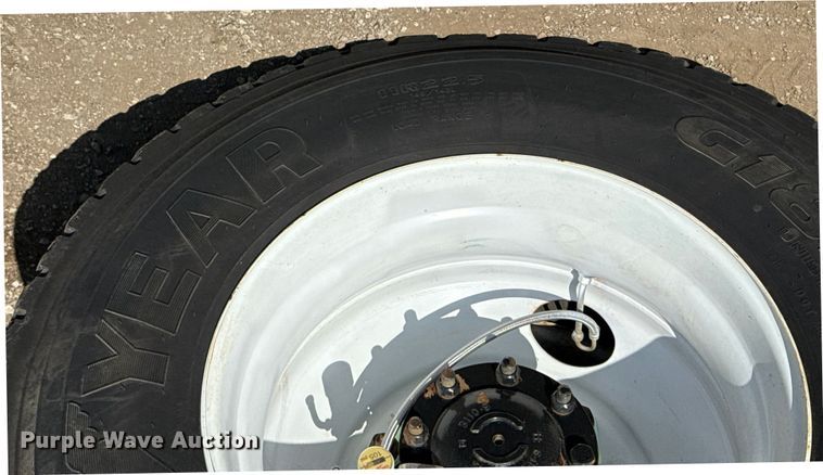 image for item NU9684 2012 International 7600 Crew Cab crane truck