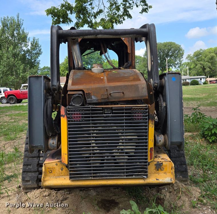 image for item OC9795 2013 John Deere 329E tracked skid steer loader