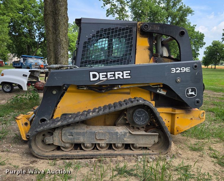 image for item OC9795 2013 John Deere 329E tracked skid steer loader