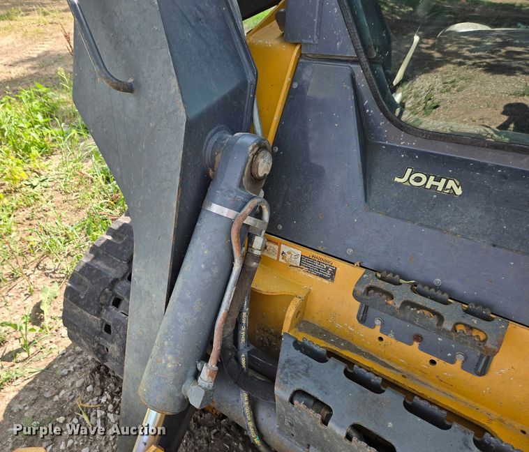 image for item OC9795 2013 John Deere 329E tracked skid steer loader