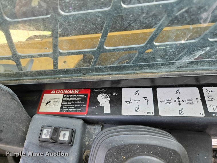 image for item OC9795 2013 John Deere 329E tracked skid steer loader