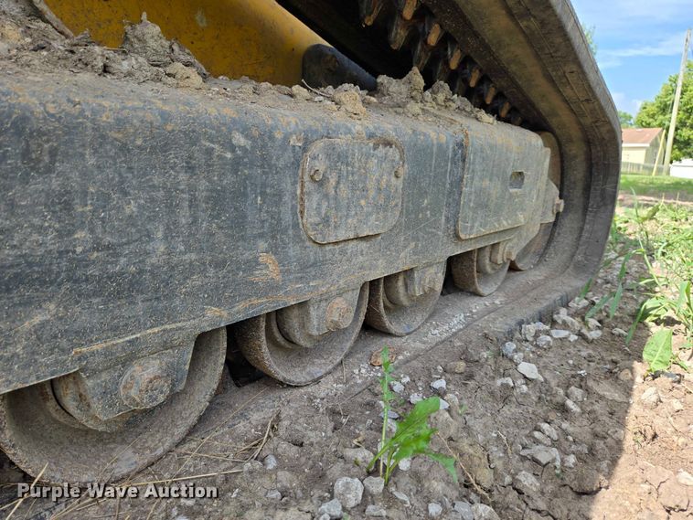 image for item OC9795 2013 John Deere 329E tracked skid steer loader