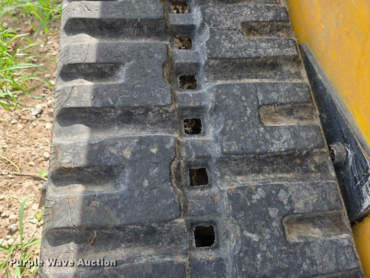 image for item OC9795 2013 John Deere 329E tracked skid steer loader