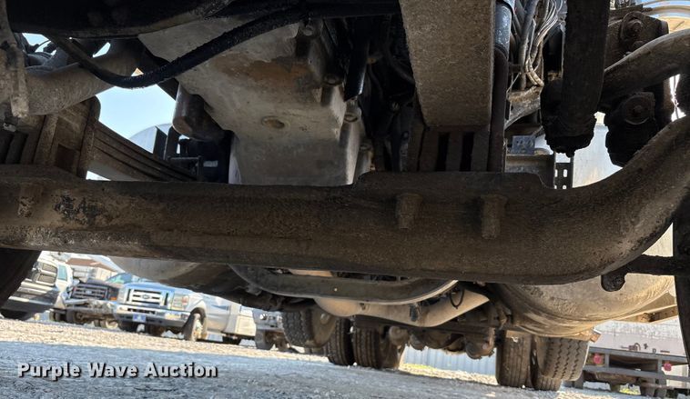 image for item YA0861 2000 Peterbilt 379 dump truck