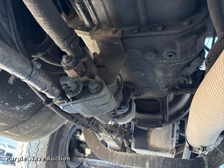 image for item YA0861 2000 Peterbilt 379 dump truck