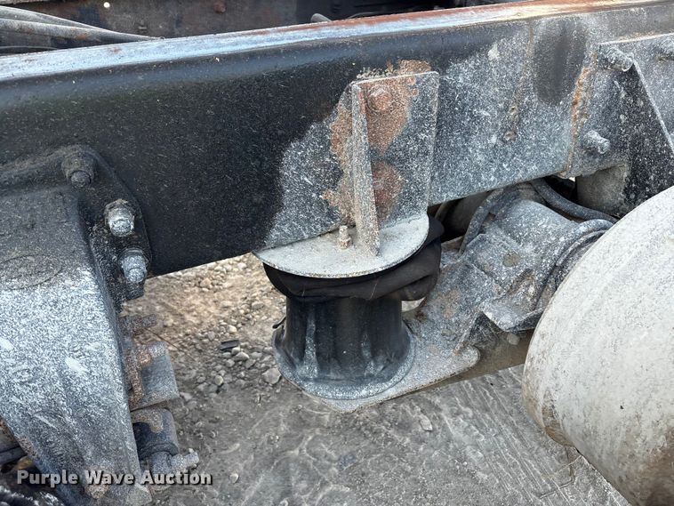 image for item YA0861 2000 Peterbilt 379 dump truck