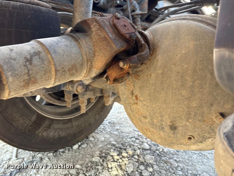 image for item YA0861 2000 Peterbilt 379 dump truck