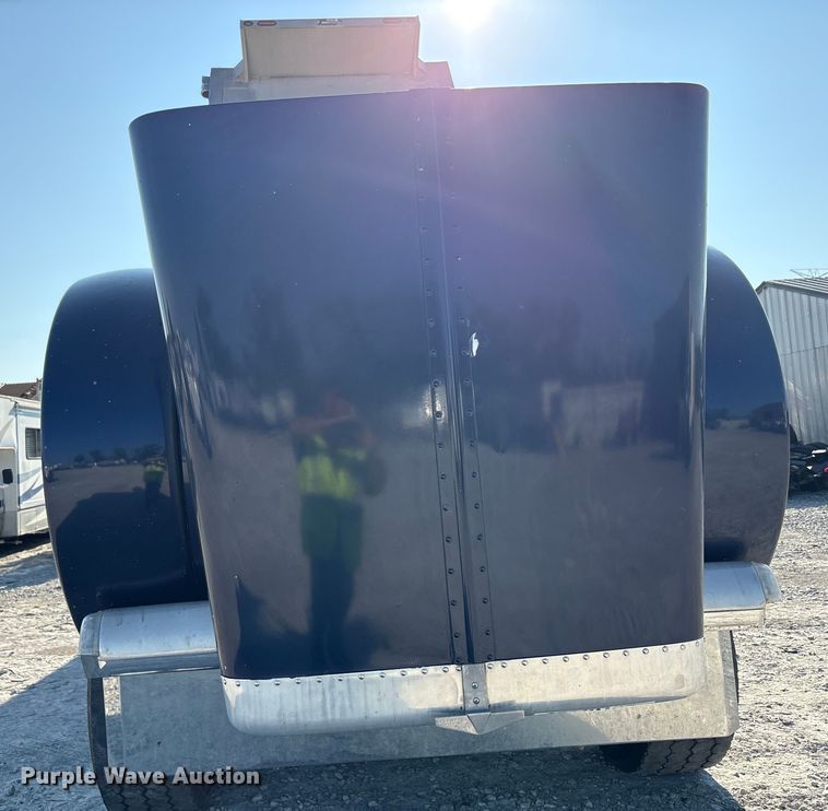 image for item YA0861 2000 Peterbilt 379 dump truck