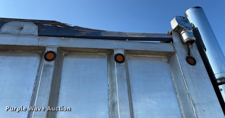 image for item YA0861 2000 Peterbilt 379 dump truck