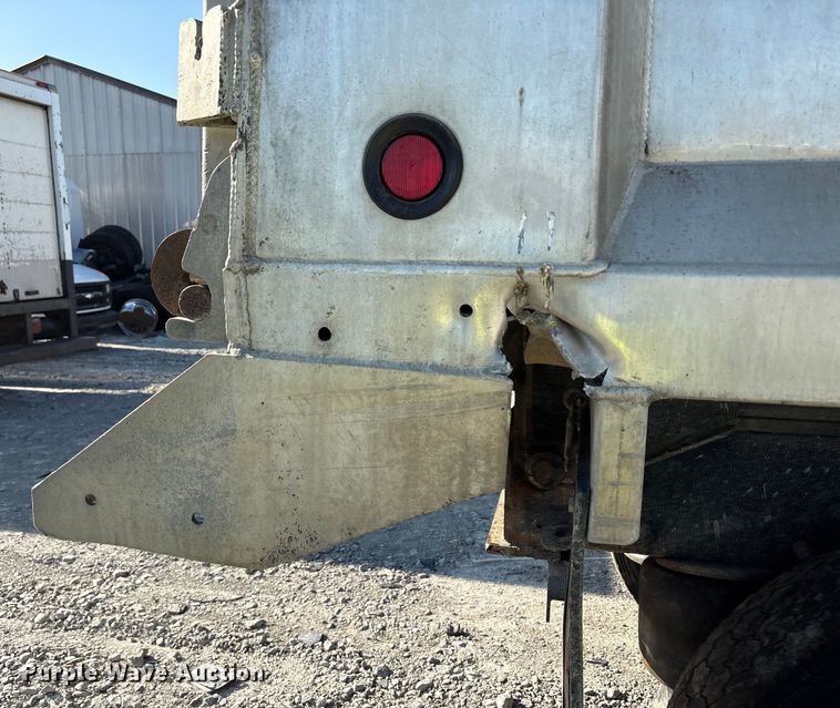 image for item YA0861 2000 Peterbilt 379 dump truck