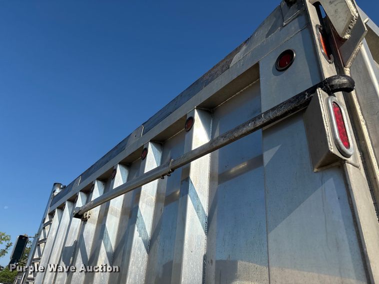 image for item YA0861 2000 Peterbilt 379 dump truck