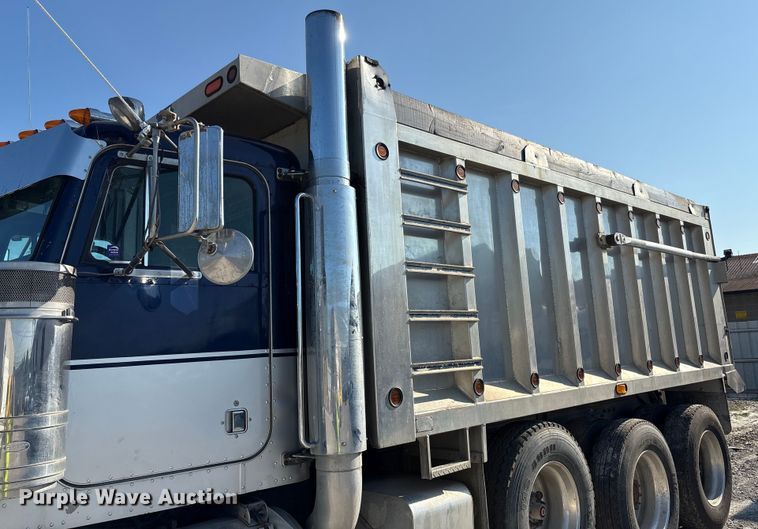 image for item YA0861 2000 Peterbilt 379 dump truck
