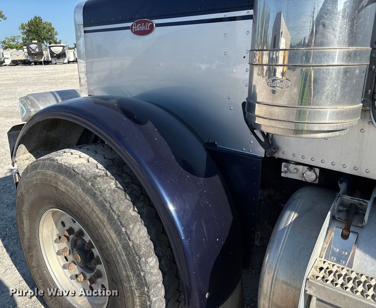 image for item YA0861 2000 Peterbilt 379 dump truck