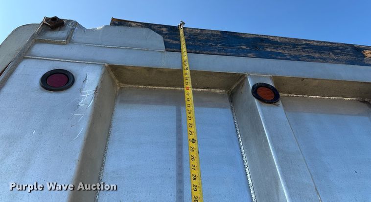 image for item YA0861 2000 Peterbilt 379 dump truck