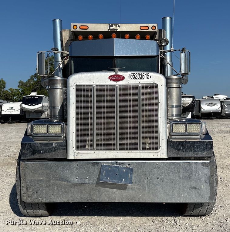 image for item YA0861 2000 Peterbilt 379 dump truck
