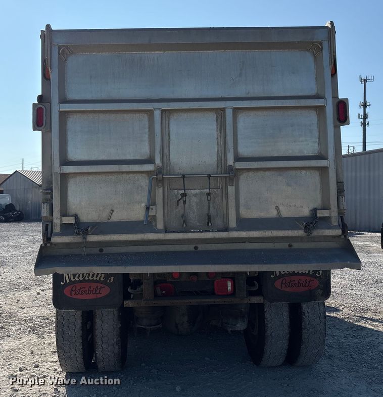 image for item YA0861 2000 Peterbilt 379 dump truck