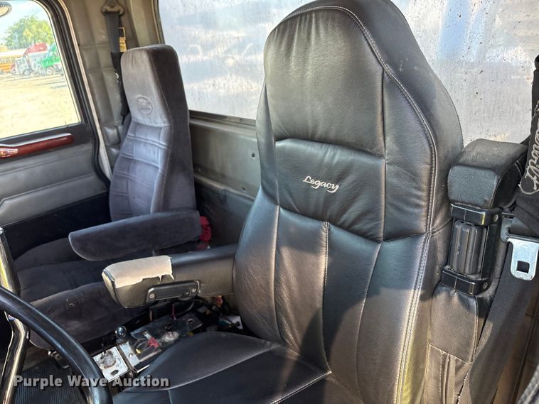 image for item YA0861 2000 Peterbilt 379 dump truck